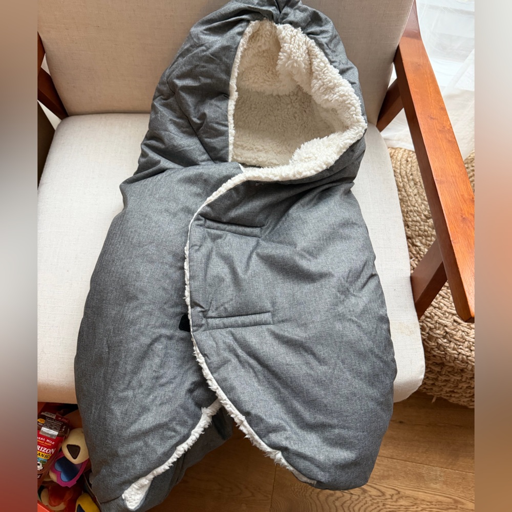 NIDO Cloud Car Seat & Bassinet Wrap - Gray - Picture 3 of 5